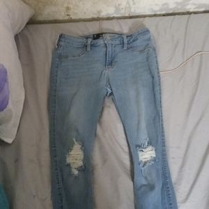 Holister size 7R skinny Jeans